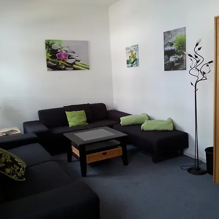 Am Nuerburgring * アーデナウ